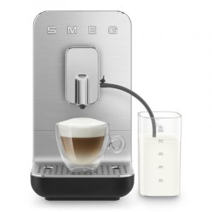 Кавомашина SMEG BCC13BLMEU Автоматична Стильна та Потужна для Справжніх Кавоманів
